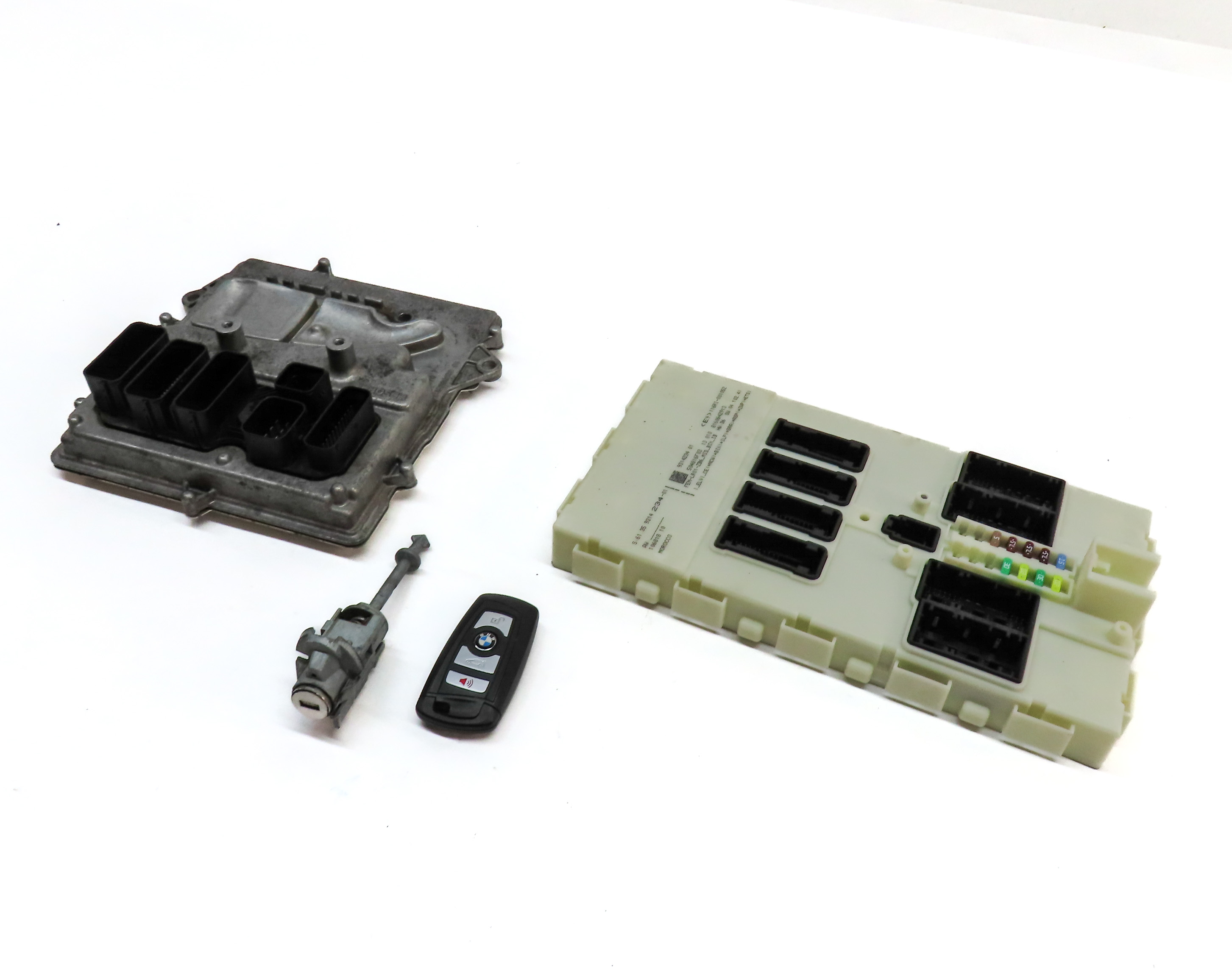 2013-2014 BMW 335i ACTIVE 3 (F30) 3.0L (N55) MEVD172S ECM BCM MODULE KEY SET/4 — exact item pictured